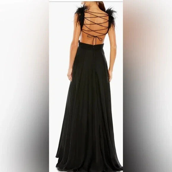 NWT MAC DUGGAL‎ PLUNGE OSTRICH FEATHER A-LINE CUT OUT GOWN BLACK SZ 0 - Picture 3 of 5